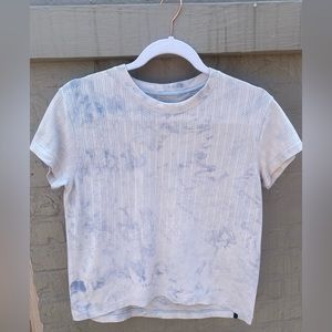 lululemon lightweight running tee in limited edition light blue tye dye sz 4